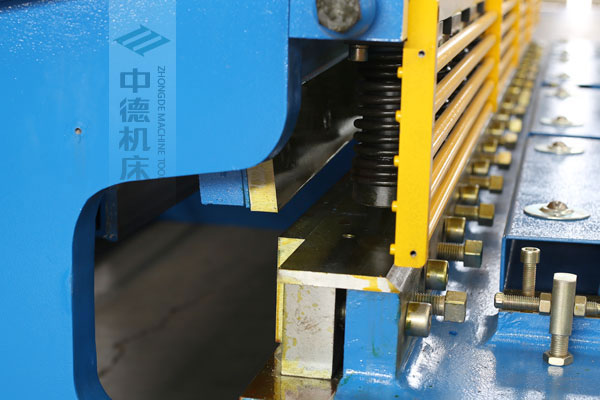 ZDSK-1632选用上海优质刀片，使用寿命更长.jpg