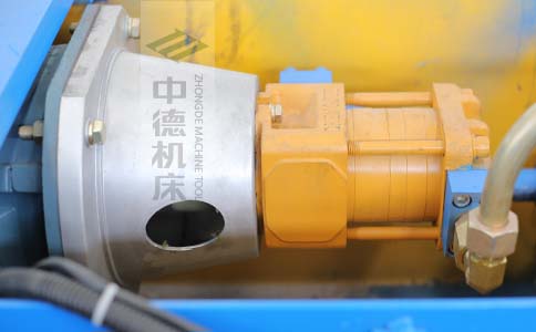 ZDPK-8025采用国内一流品牌电机及油泵，动力强劲，噪音低.jpg