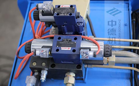 ZDPK-8025采用进口液压阀，抗高压，持久耐用无故障.jpg