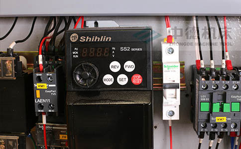 ZDS-432台湾高品质变频器，更低频更节能，快速定位.jpg